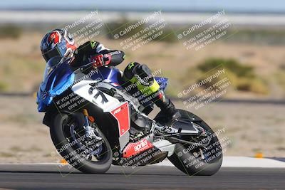 media/Nov-06-2023-Moto Forza (Mon) [[ce023d0744]]/3-Intermediate Group/Session 5 (Turn 4)/